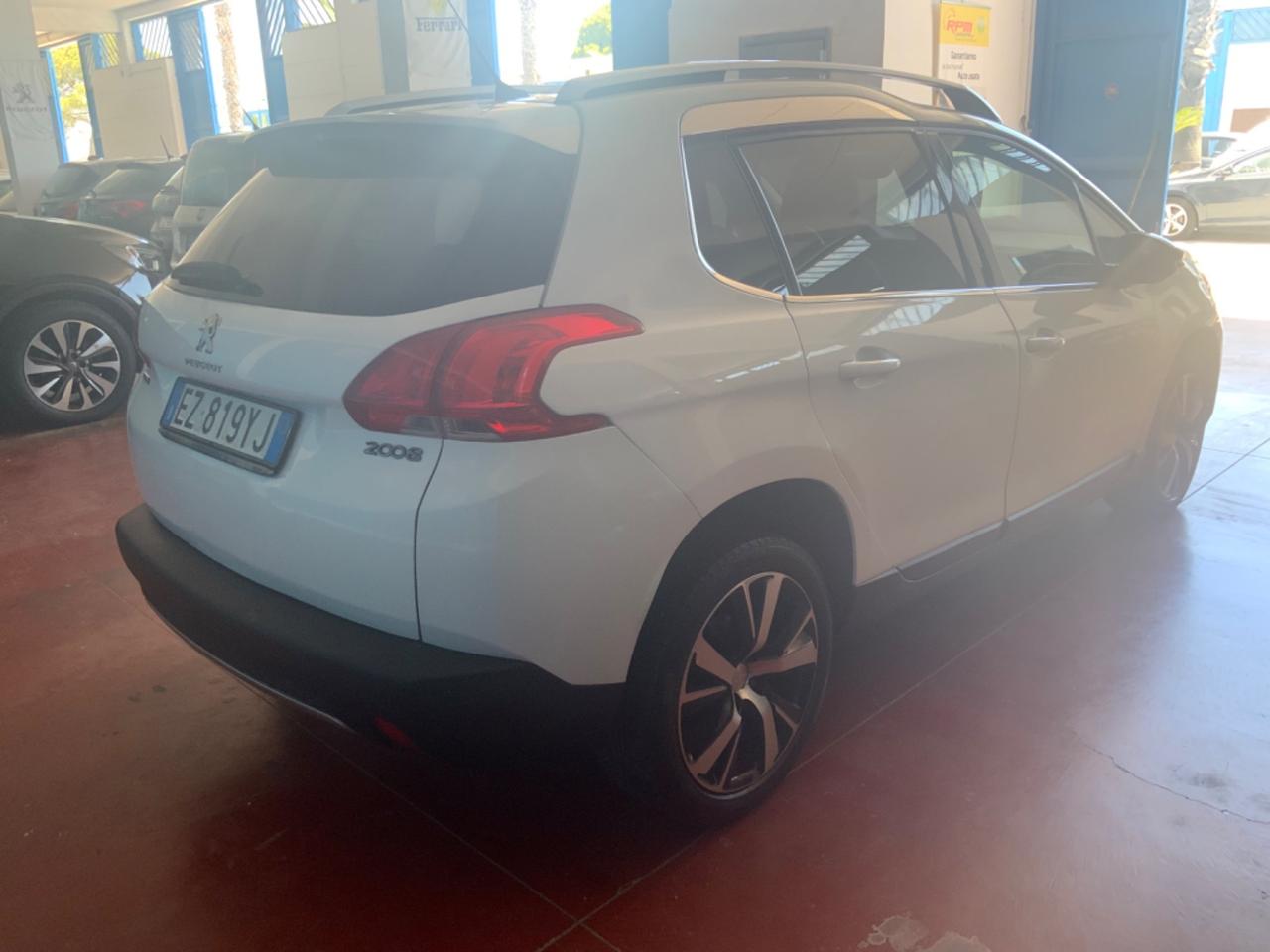 Peugeot 2008 BlueHDi 120 S&S Allure