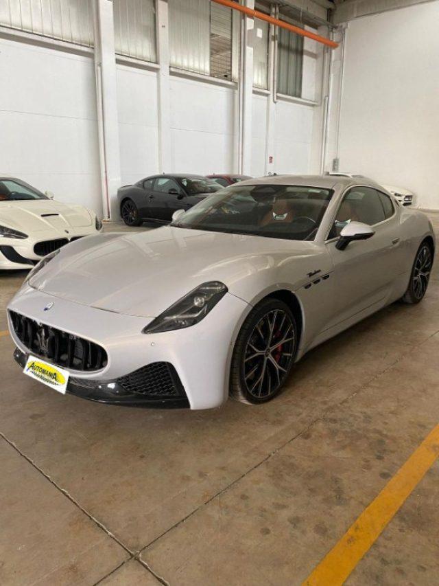 MASERATI GranTurismo V6 490 CV AWD Modena