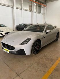 MASERATI GranTurismo V6 490 CV AWD Modena