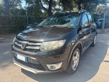 DACIA SANDERO STEPWAY 1.5 DCI Laureate - 2014