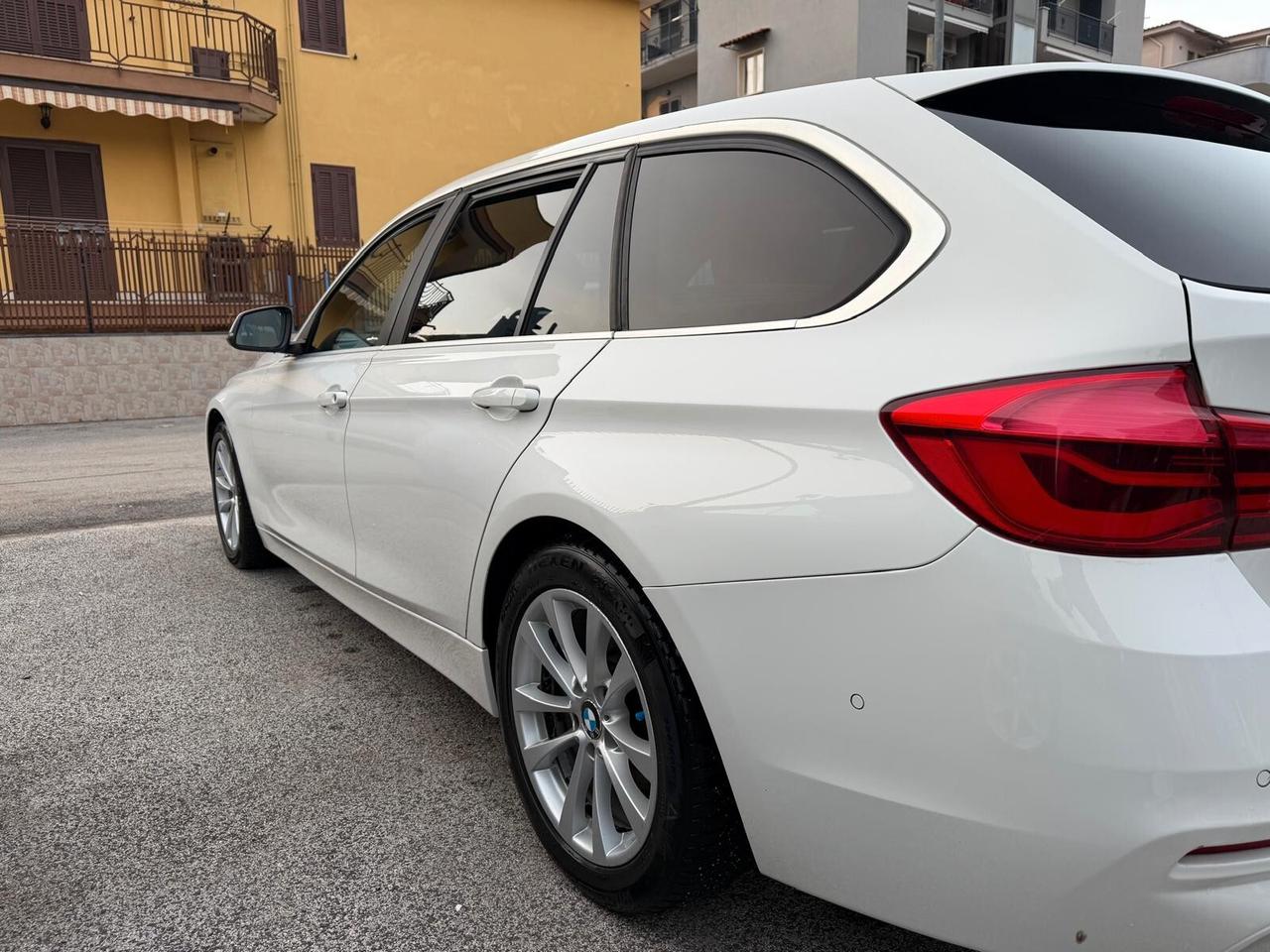 Bmw 320 320d Touring Business Advantage aut.
