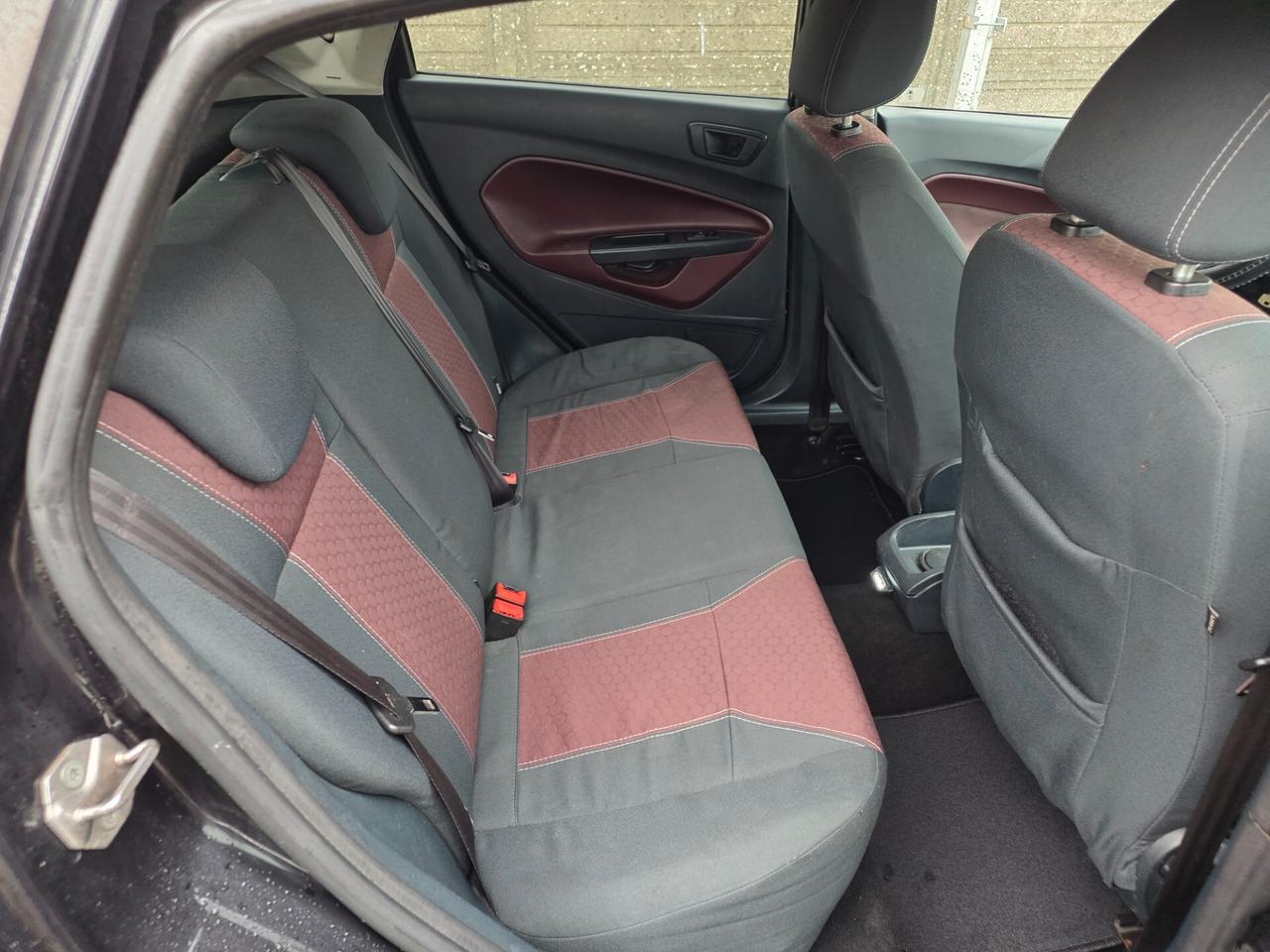 Ford Fiesta 1.4 TDCi 5p. Titanium JNEOPATENTATA