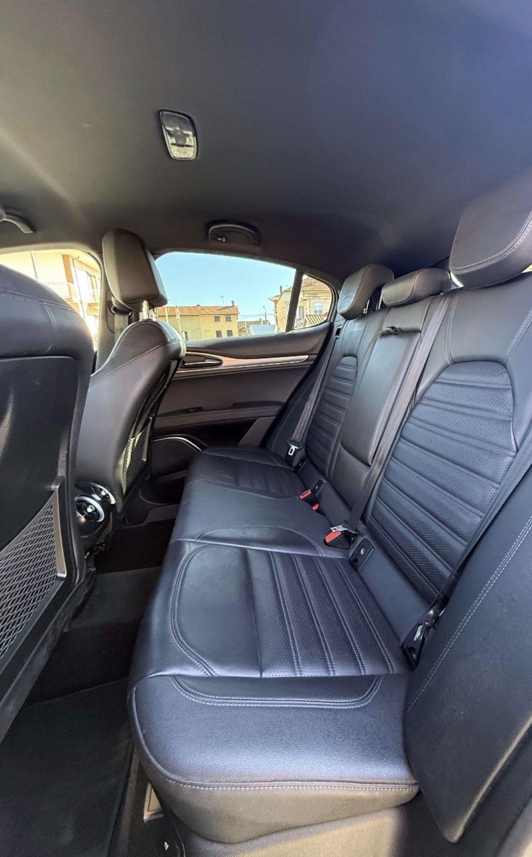 Alfa Romeo Stelvio 2.2 Turbodiesel 210 CV AT8 Q4 Veloce