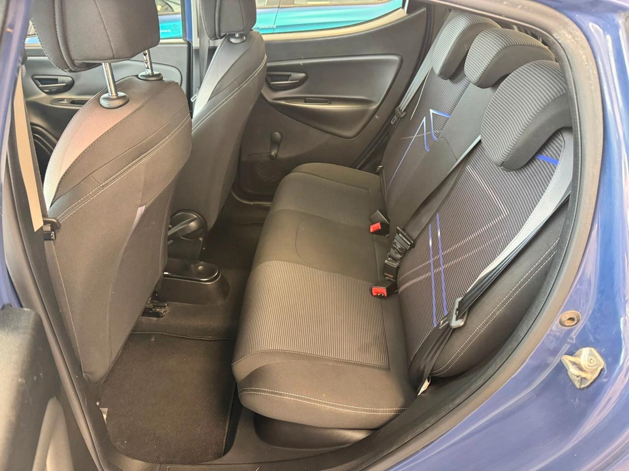 Lancia Ypsilon 1.2 69 CV 5 porte Mya