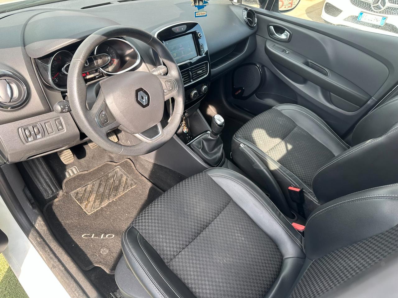 Renault Clio 0.9*75CV*LED*KAMERA*NAVI*CARPLAY*BLUETOOTH*