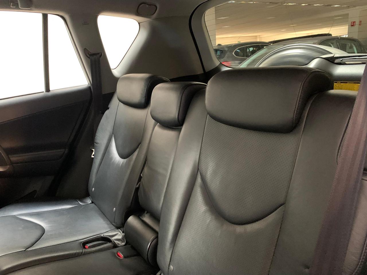 Toyota RAV4 2.2 d-4d Luxury 150cv dpf my09