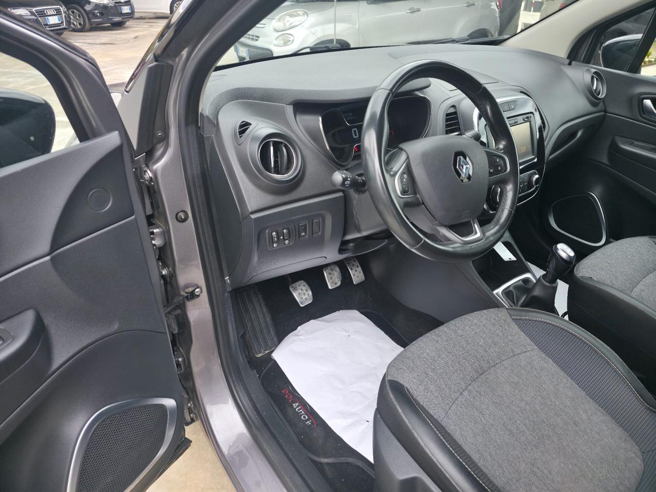 Renault Captur dCi 8V 90 CV EDC Start&Stop Energy Intens