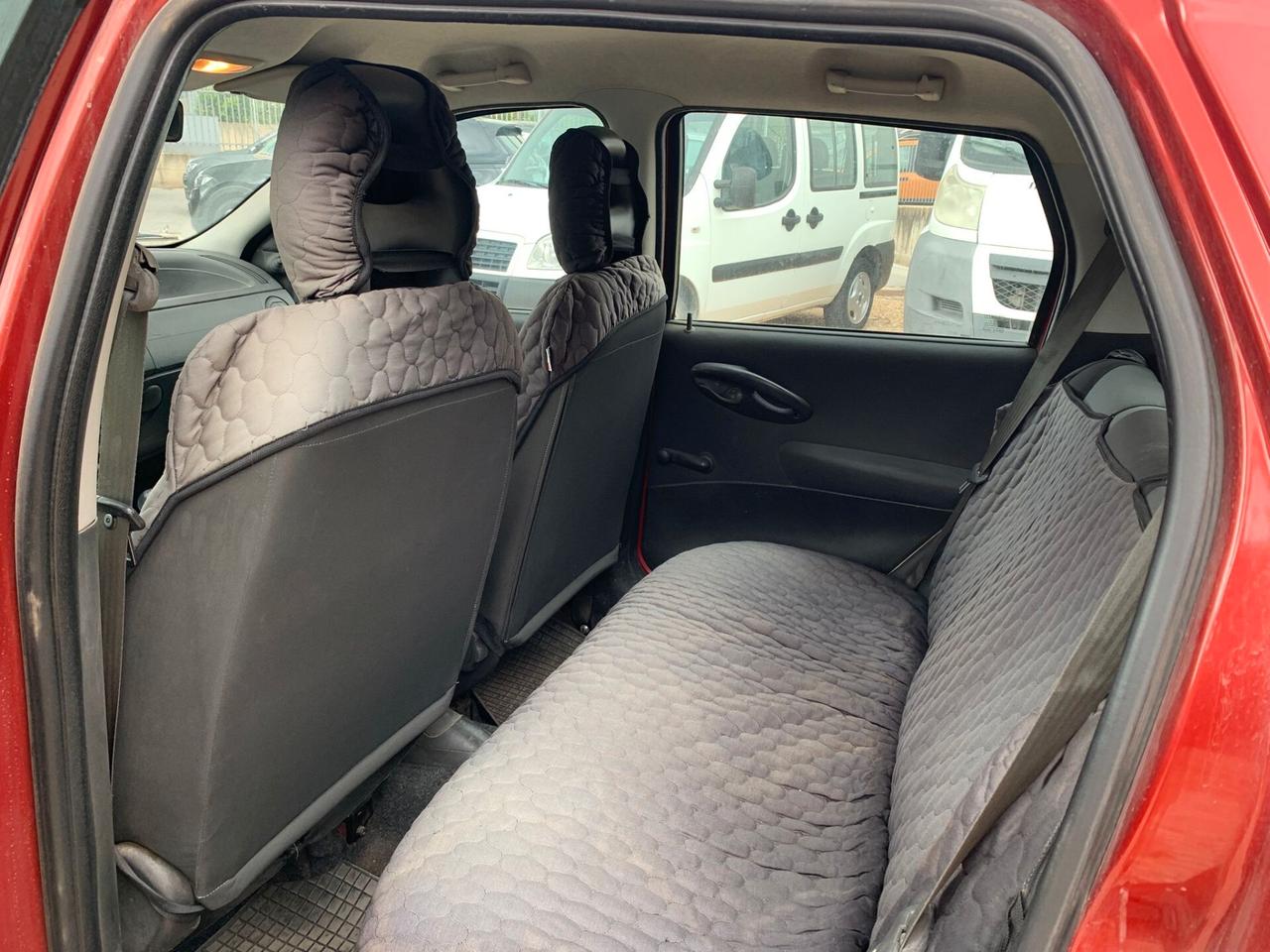 Fiat Punto 1.2 5 porte Active Natural Power