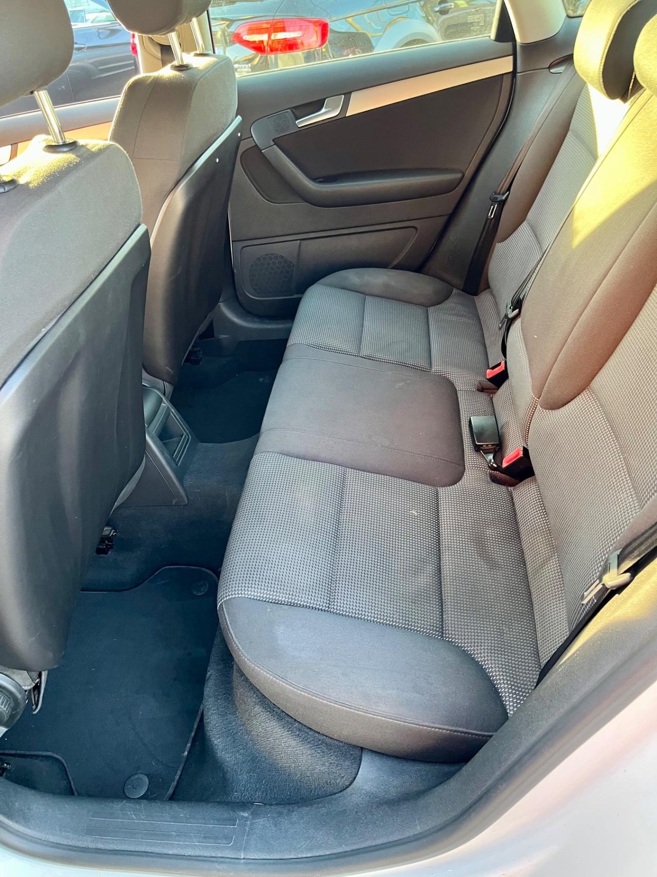 Audi A3 1.6 TDI 105 CV VEDI FOTO!