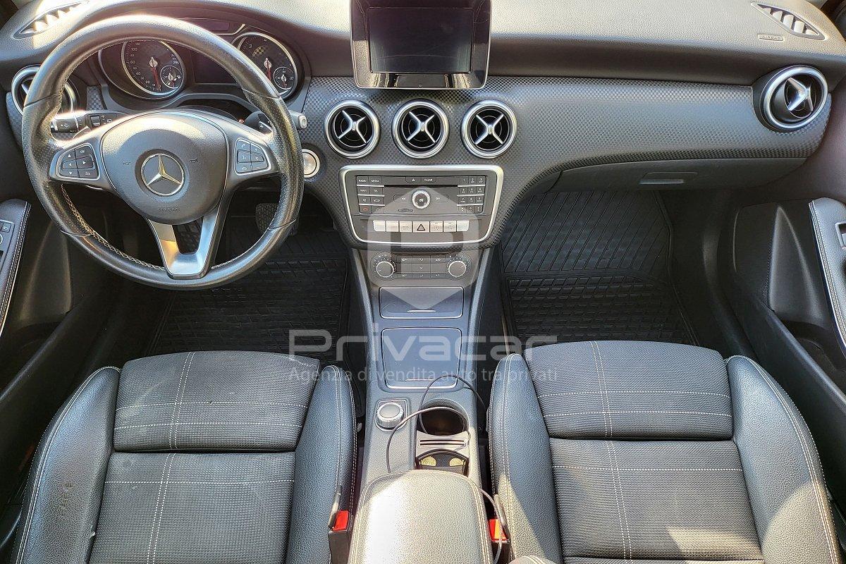 MERCEDES A 200 d Automatic Premium