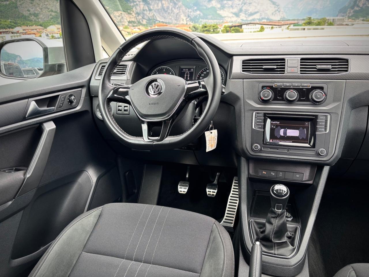 Volkswagen Caddy 2.0 TDI 150 CV Alltrack "Gancio/WinterPack3/Webasto"