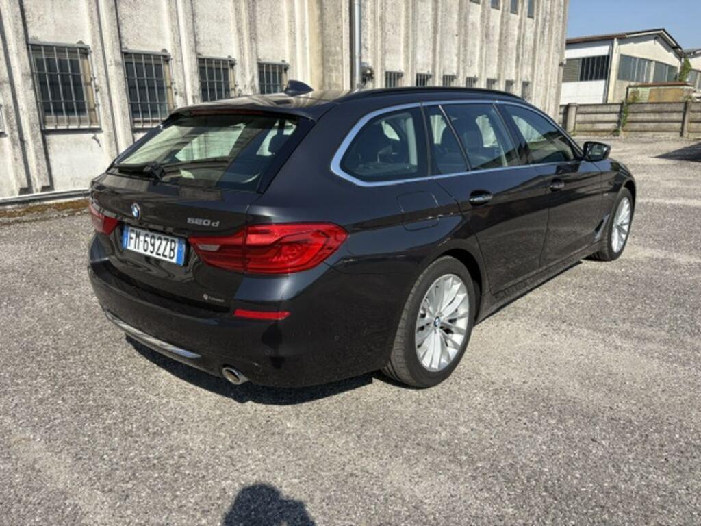 BMW Serie 5 Touring 520 d Luxury xDrive Steptronic