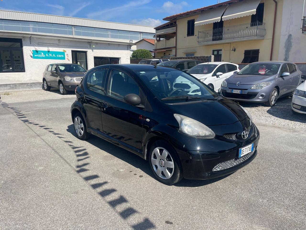 Toyota Aygo 1.0 12V VVT-i 5 porte Sol