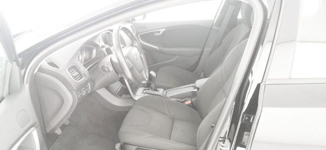 VOLVO V40 Cross Country D2 1.6 Kinetic