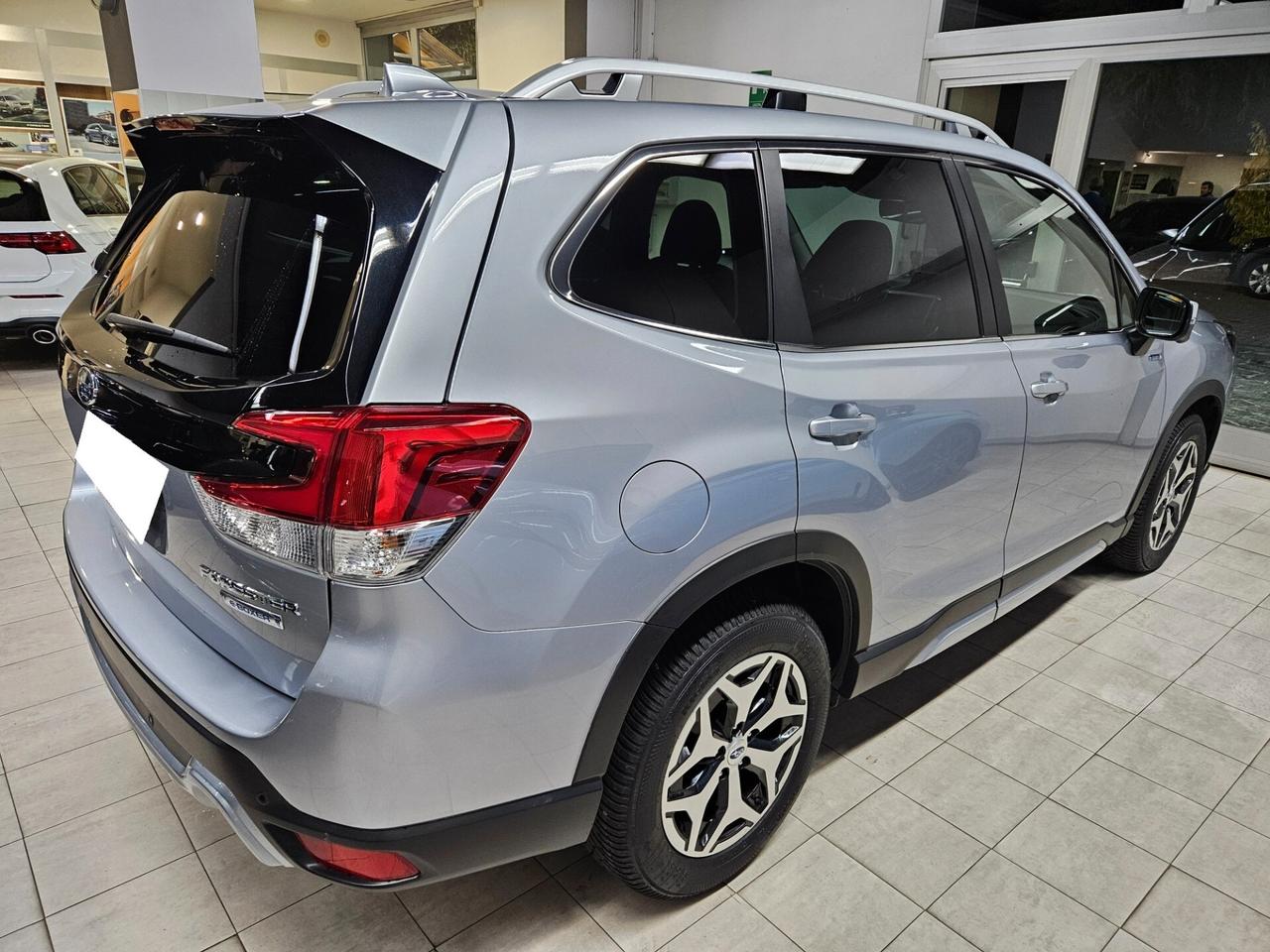 Subaru Forester 2.0 e-Boxer MHEV CVT Lineartronic Style - IBRIDA