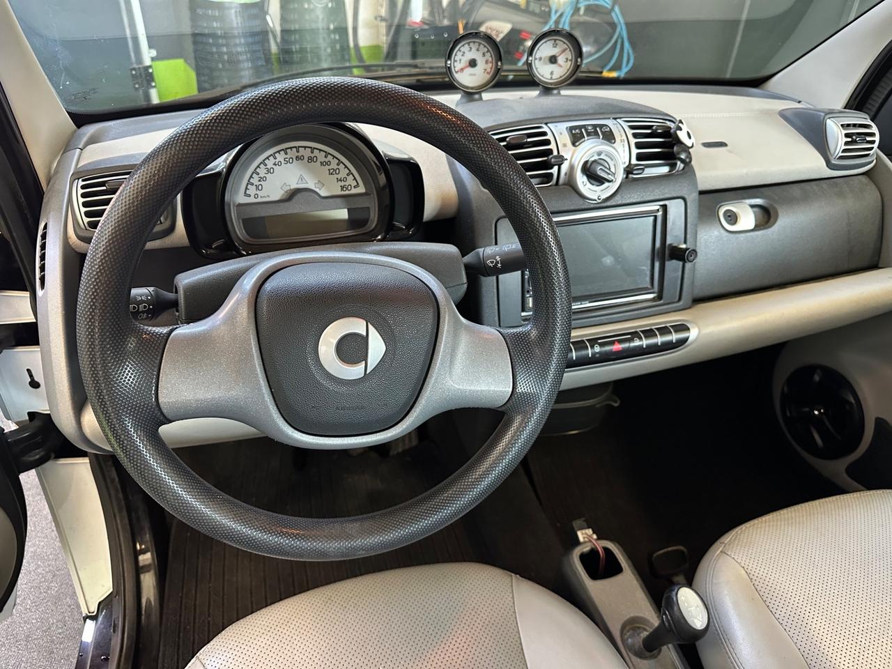 Smart ForTwo 1000 52 kW MHD NAVI-PELLE