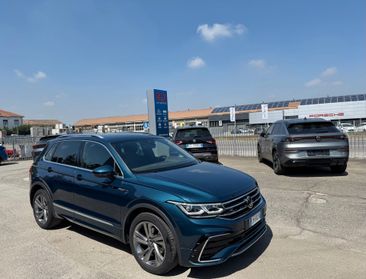 Volkswagen Tiguan 1.5 tsi R-Line 150cv dsg / NO VINCOLI / MATRIX