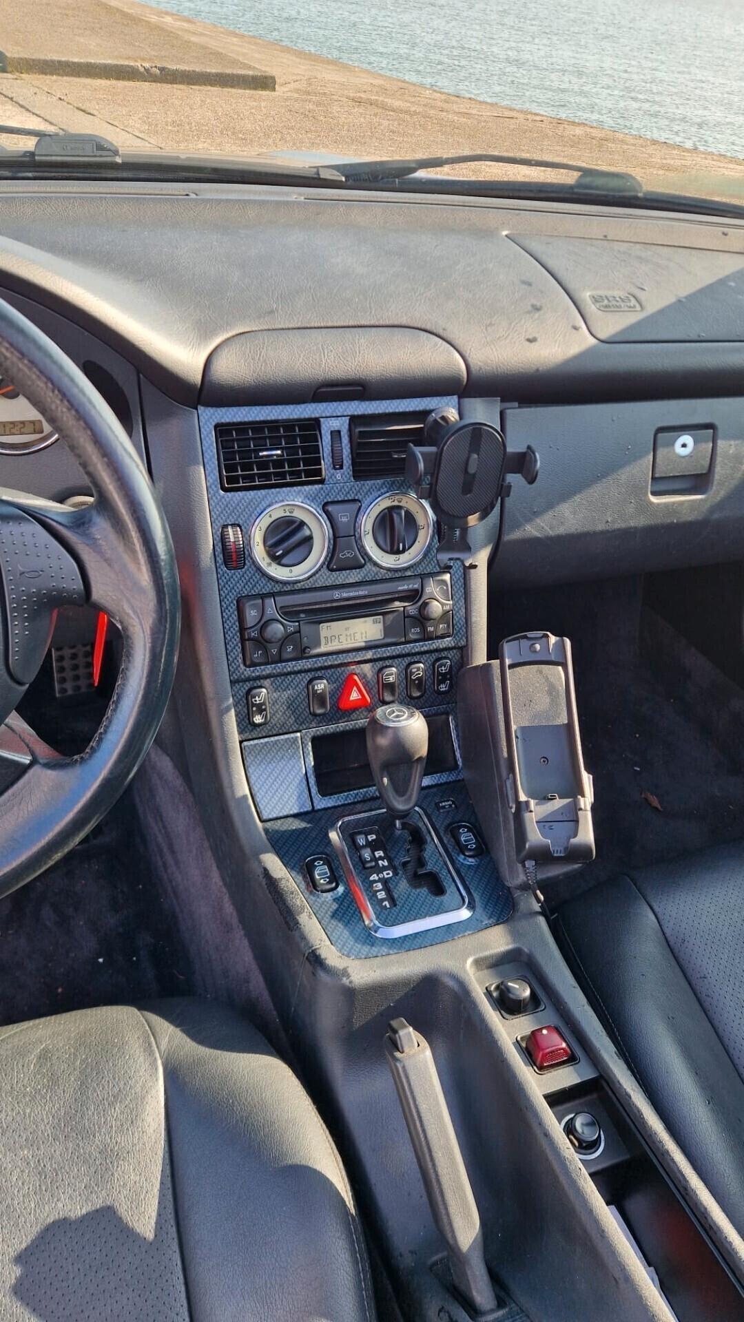 Mercedes-benz SLK 200 cat