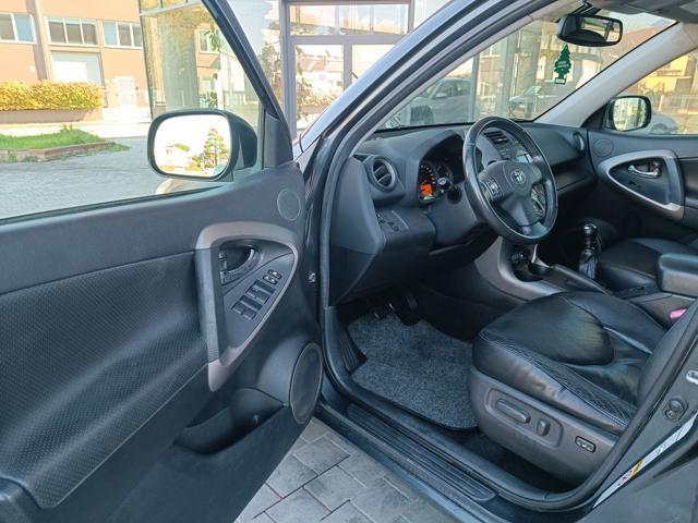 TOYOTA RAV 4 MY23 RAV4 2.2 D-4D 177 CV Luxury