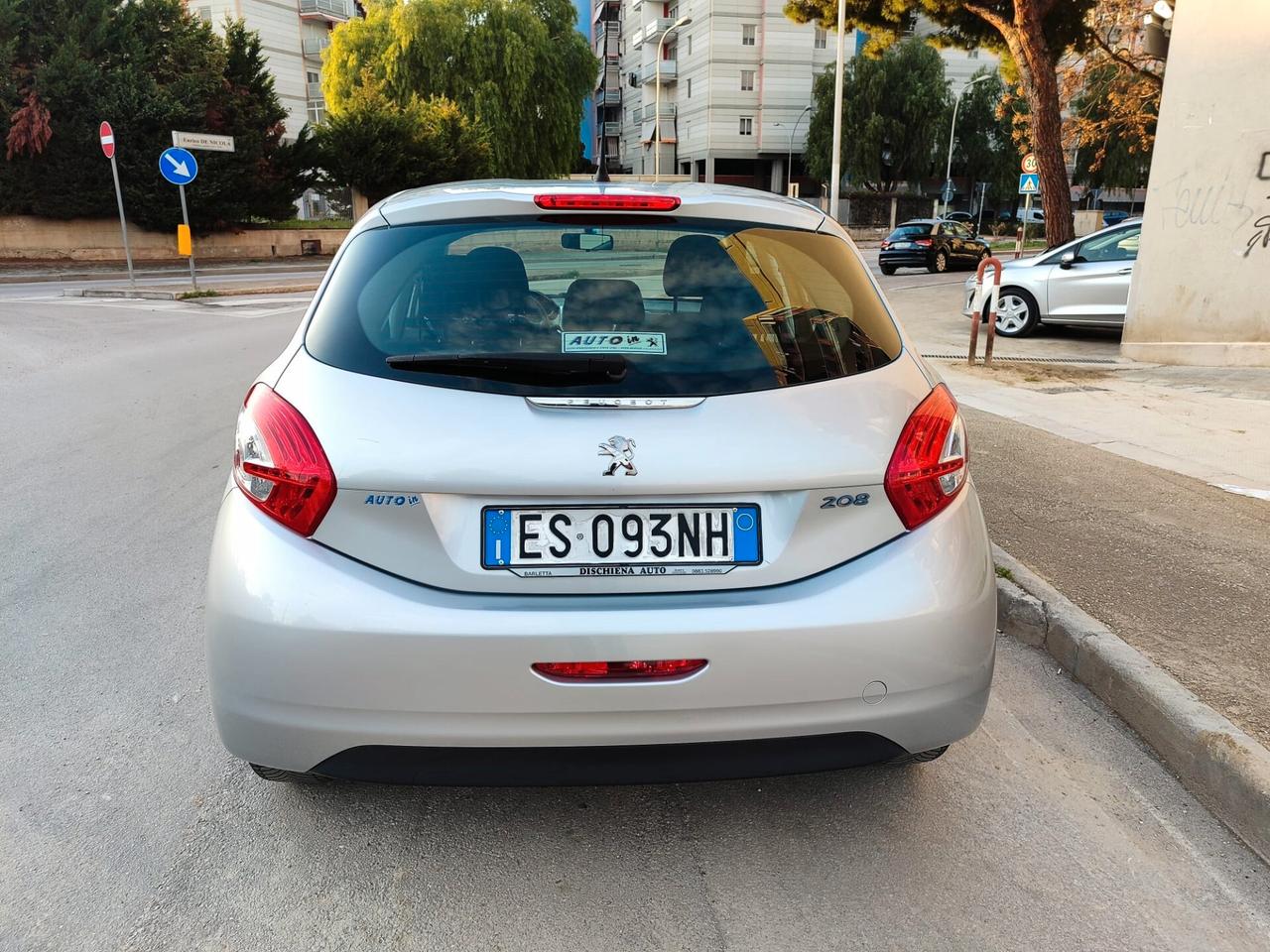 Peugeot 208 1.4 HDi 68 CV!!