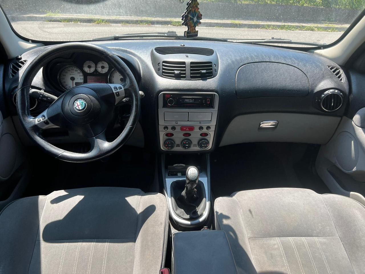 Alfa Romeo 147 1.6 16V TS (105) 5 porte Distinctive