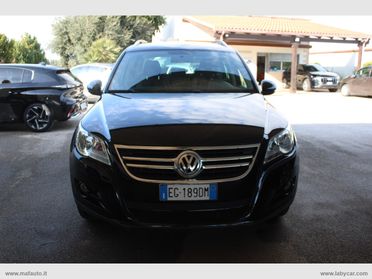 VOLKSWAGEN Tiguan 2.0 TSI 4MOTION R-Line