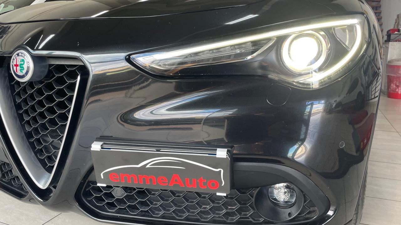 Alfa Romeo Stelvio 2.2 Turbodiesel 180 CV AT8 RWD Executive