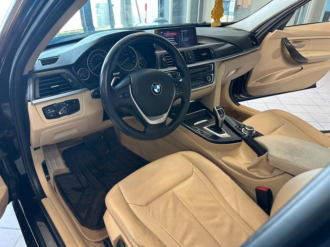 Bmw 320 320d Touring Luxury CAMBIO NUOVO.