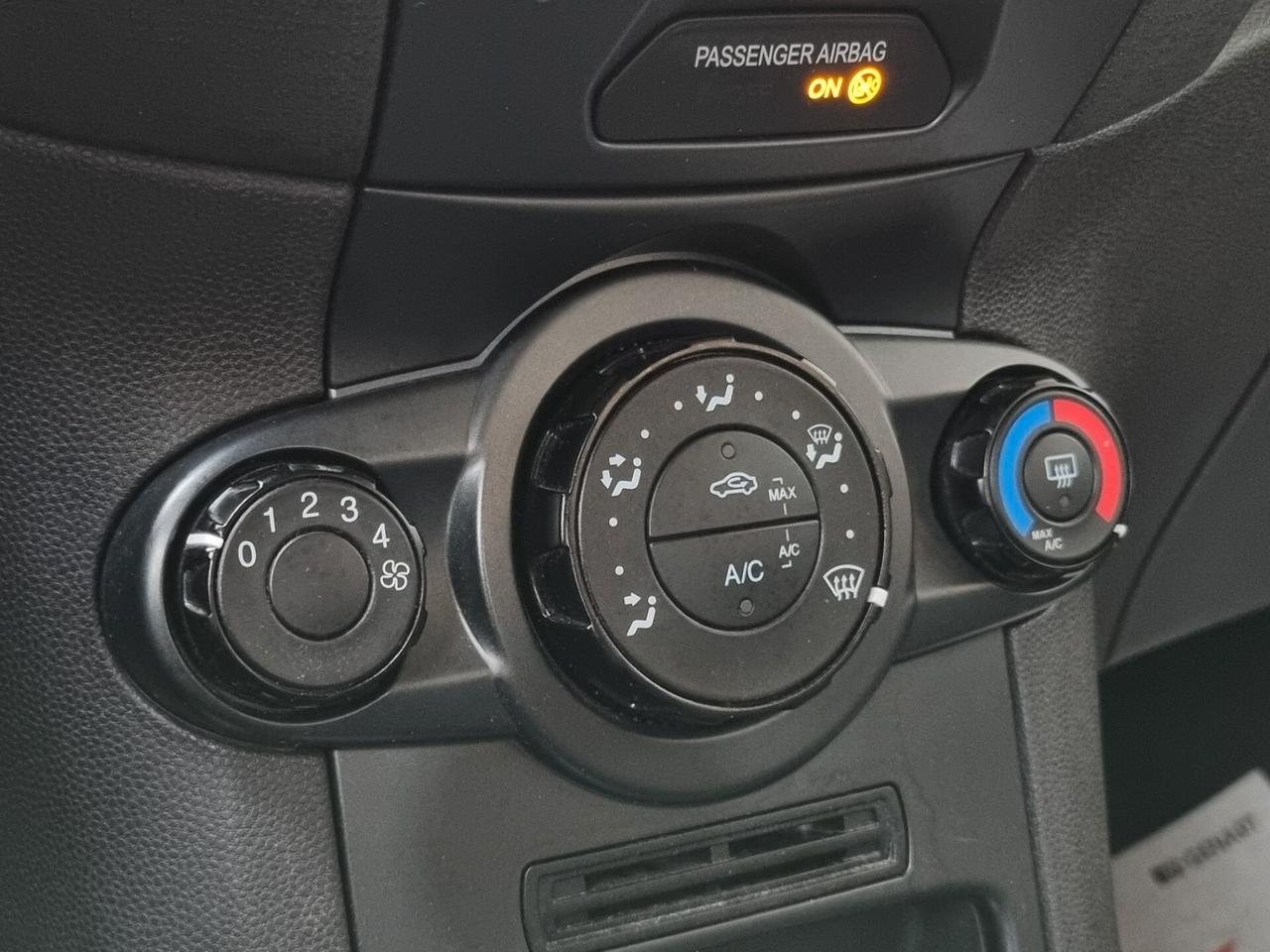 Ford Fiesta 1.2 60CV 5 porte