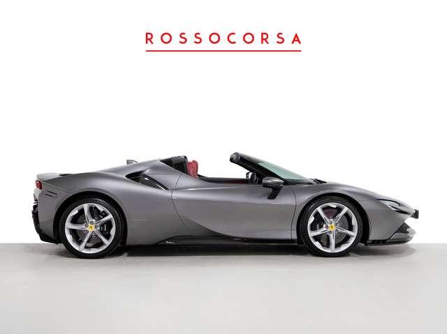 Ferrari SF90 Spider Tailor Made Ispirazioni