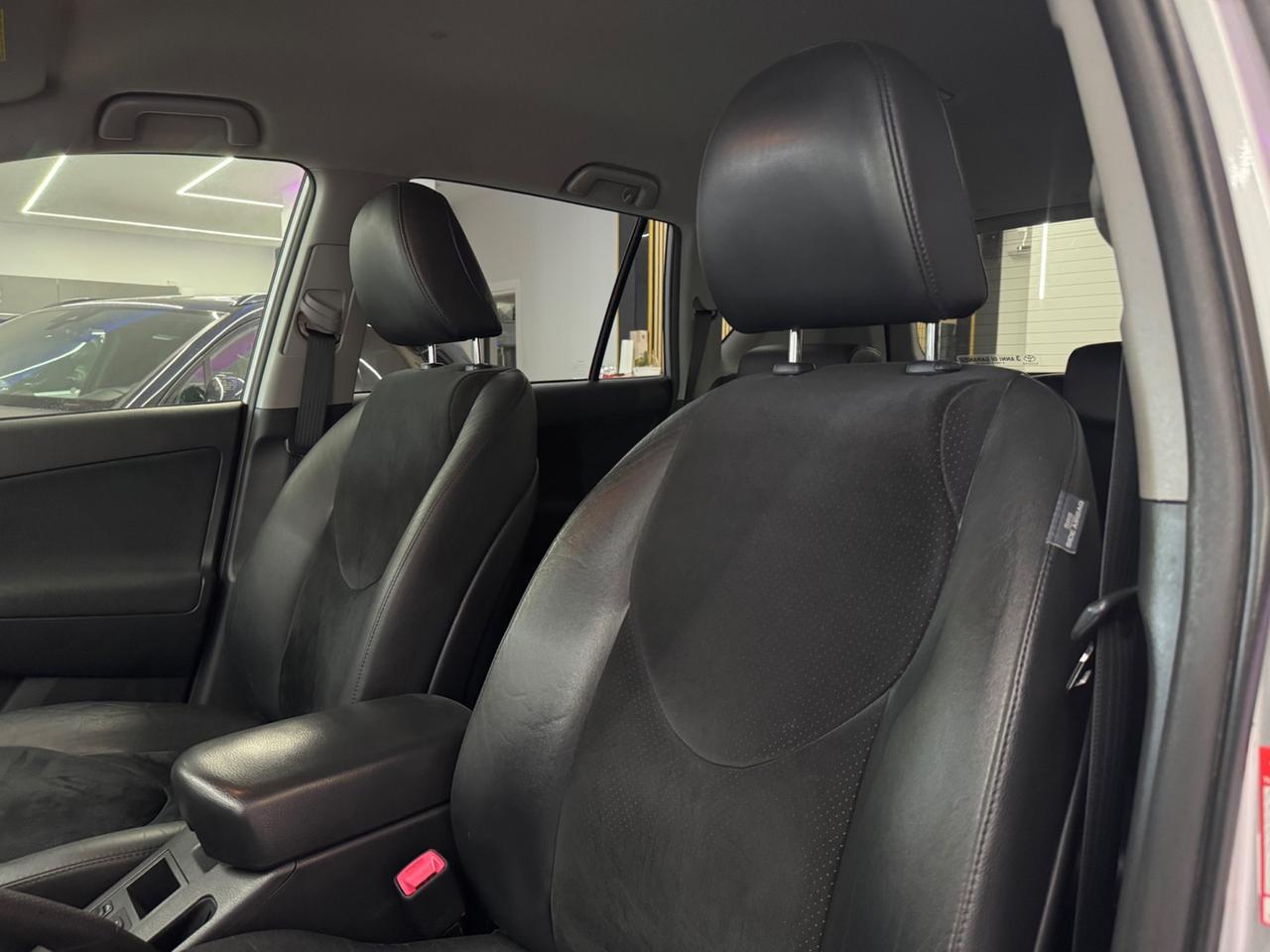 Toyota RAV4 2.2 D-4D 150CV Lounge Iper Full