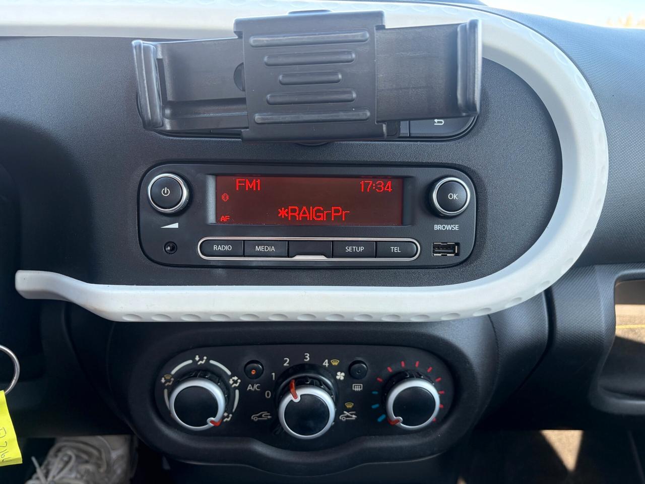 RENAULT TWINGO 1.0 SCE 69CV ANNO 2017 106.000 KM