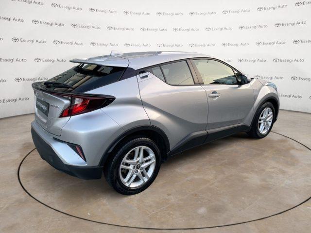 TOYOTA C-HR 1.8 Hybrid E-CVT Business