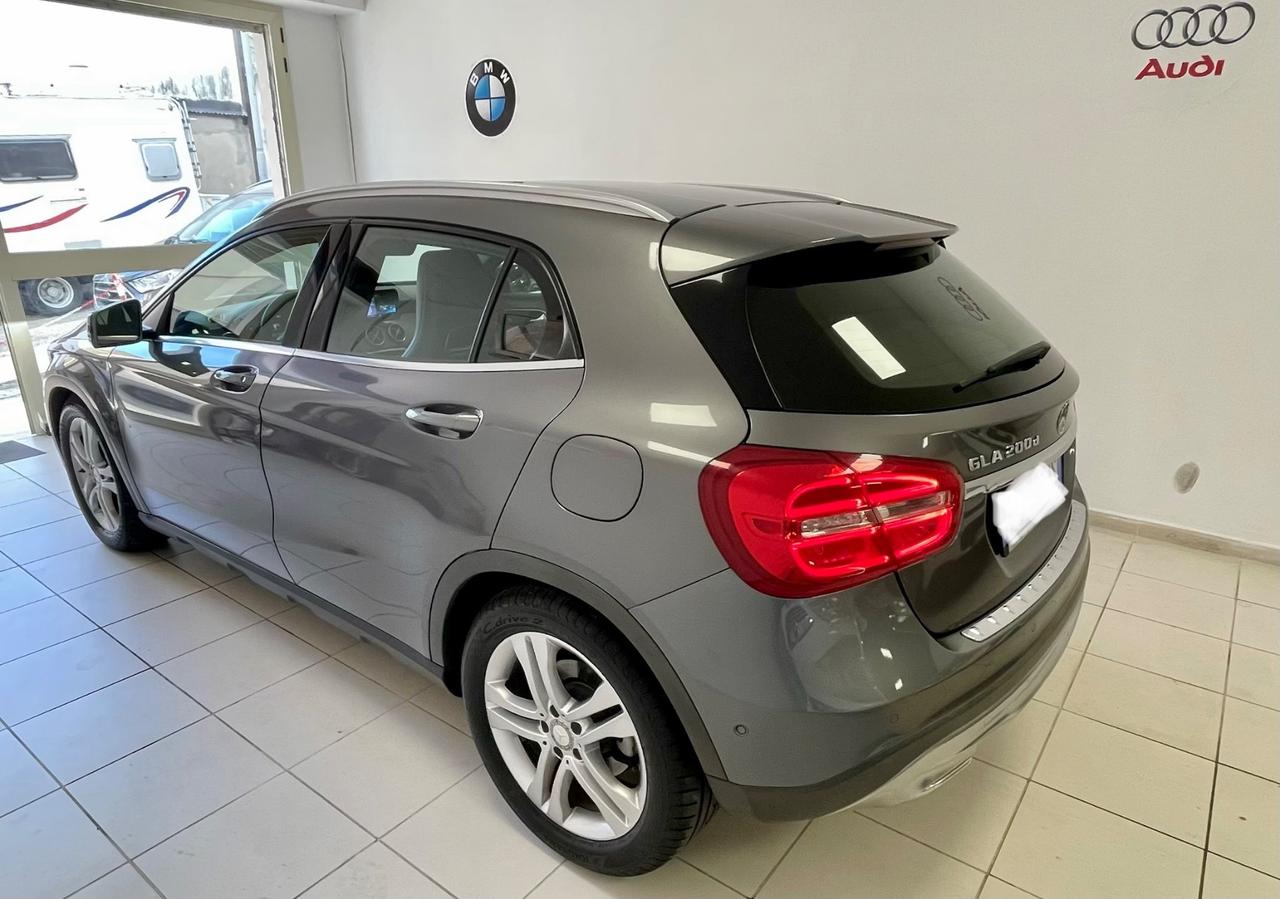 Mercedes-benz GLA 200 d Automatic Sport