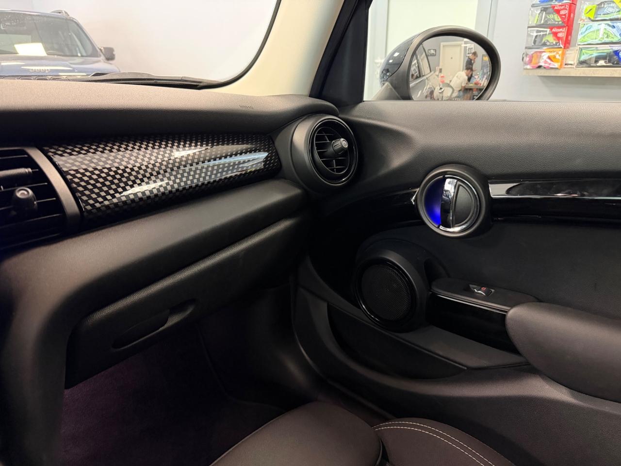 Mini 2.0 Cooper SD aut. Hype 5 porte