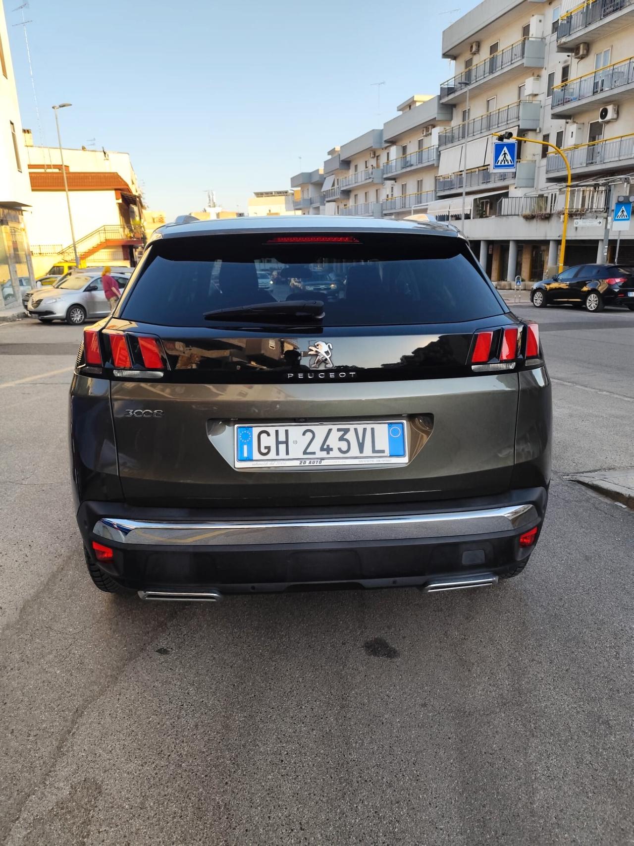 Peugeot 3008 1.5 BlueHDi GT Line * Navi * Retrocamera * Pelle * Garantita 12 Mesi