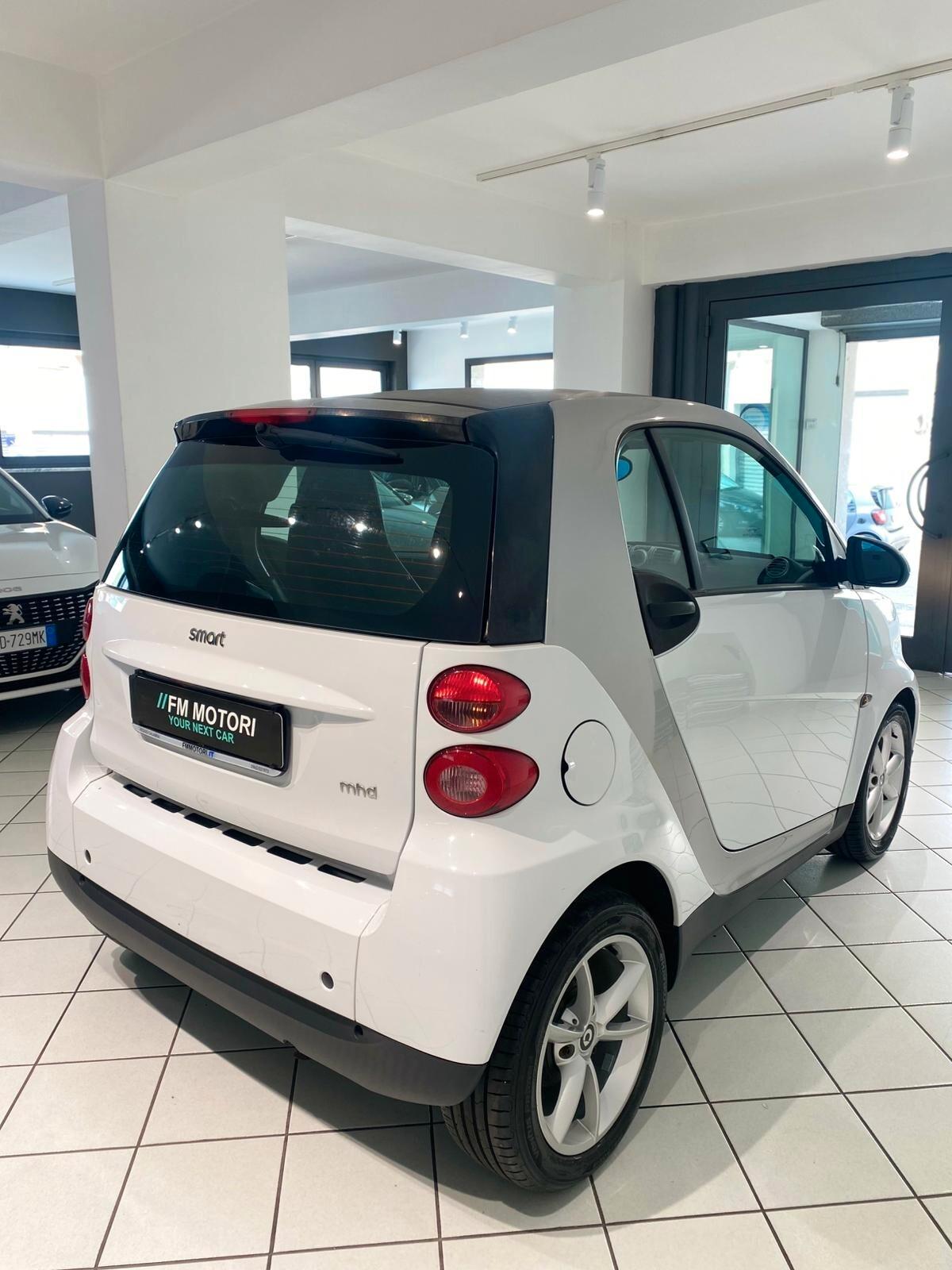 Smart ForTwo 1000 45 kW MHD coupé pure
