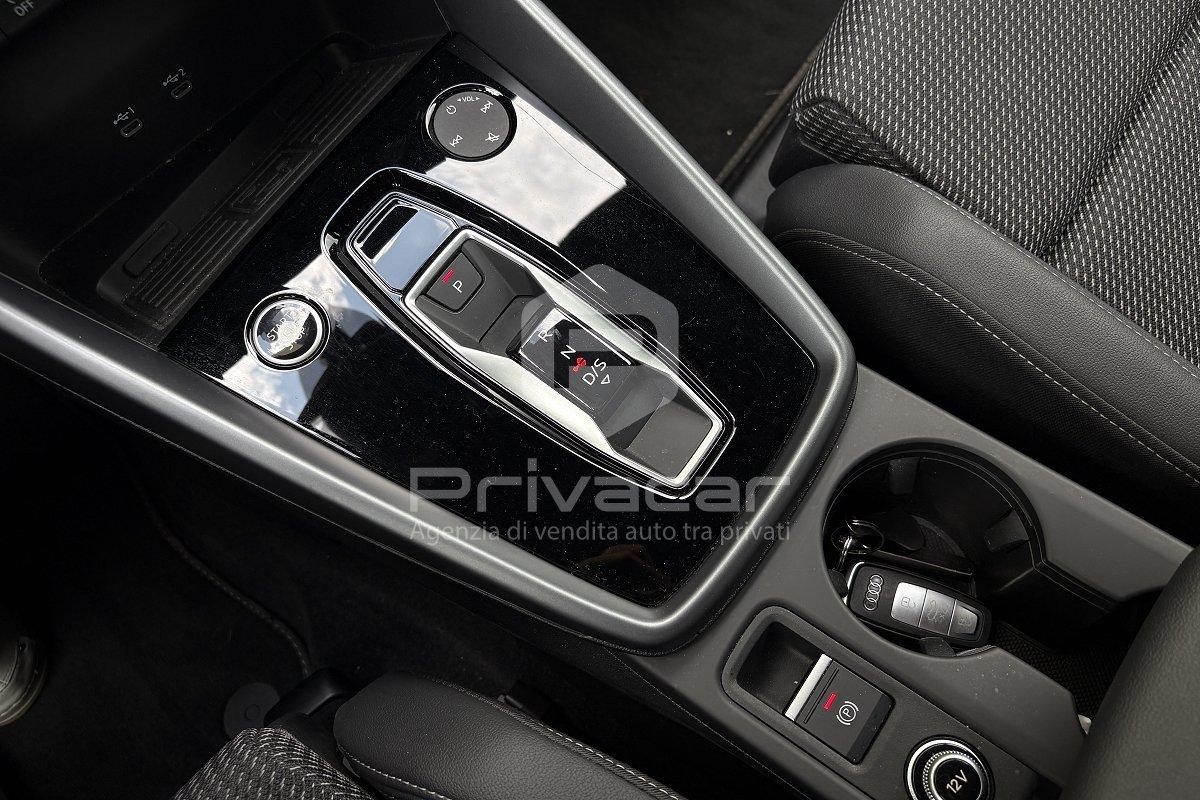 AUDI A3 allstreet 35 TFSI S tronic Identity Contrast