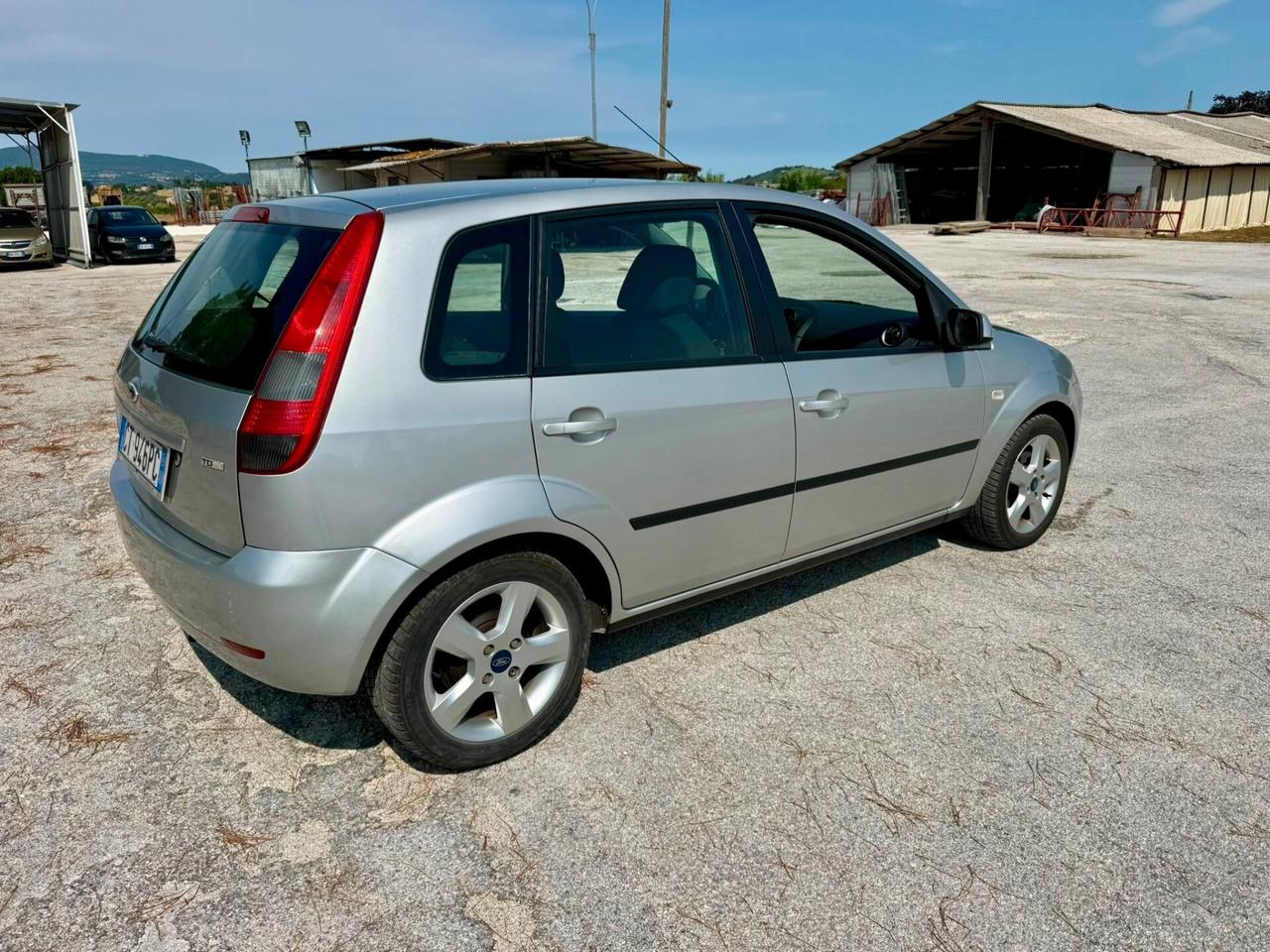 Ford Fiesta Diesel 1.4 TDCi NEOPATENTATI UNIPRO