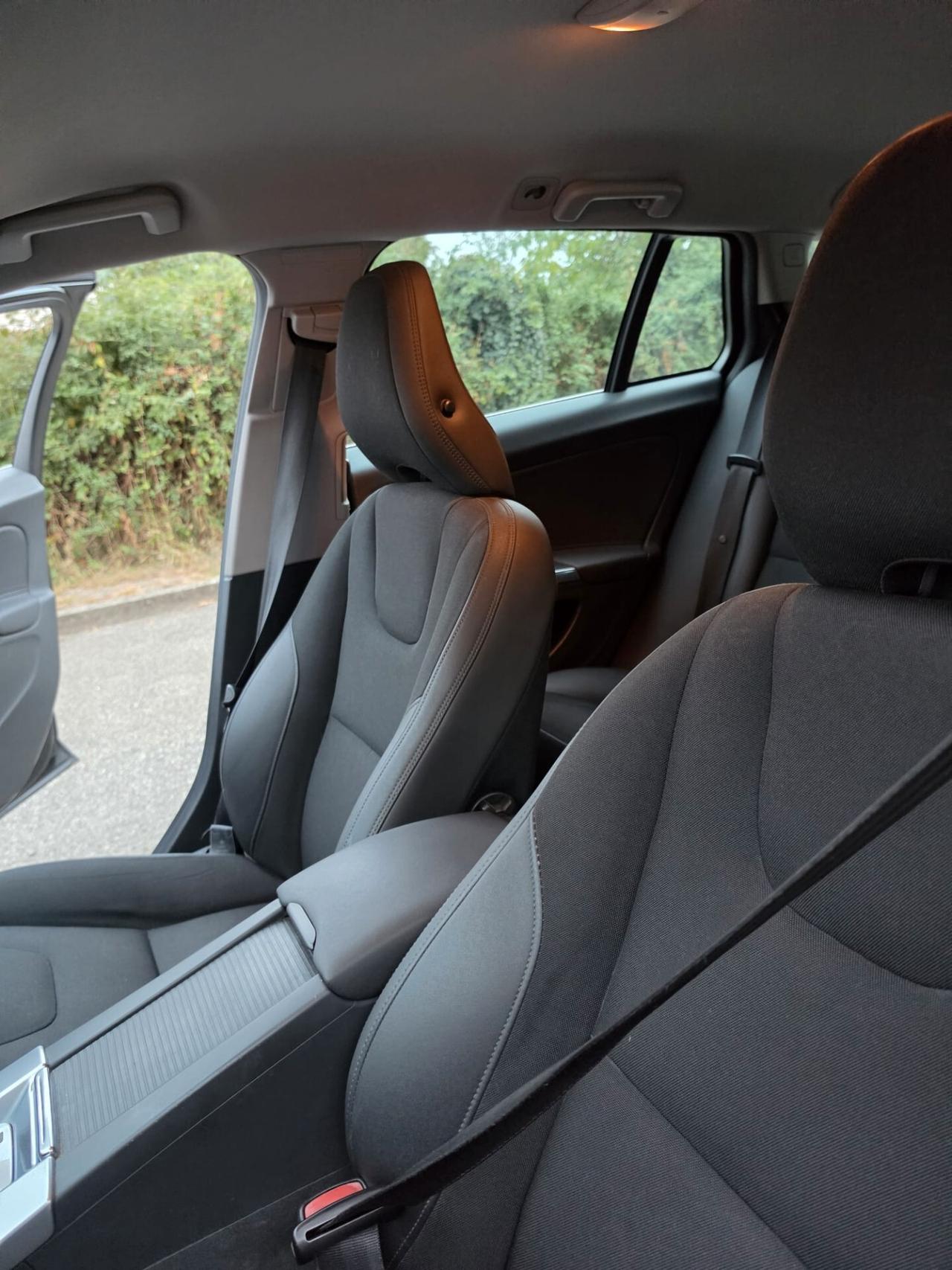 Volvo V60 D3 Geartronic Summum