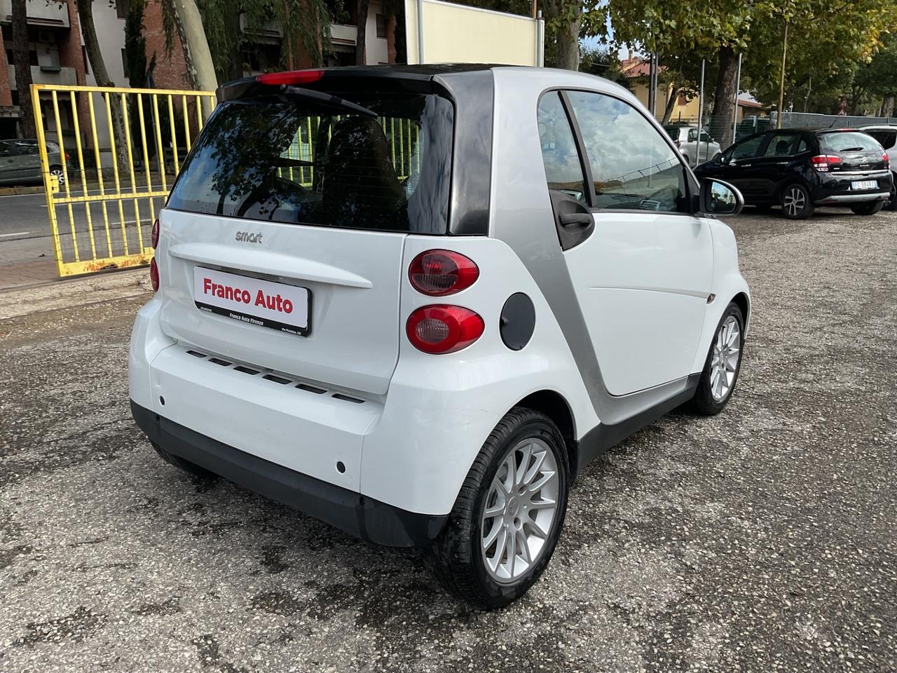 Smart ForTwo 1000 52 kW coupé Limited OK NEOPATENTATI