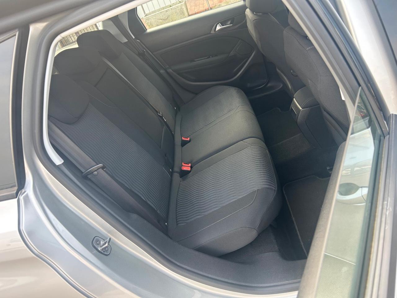 Peugeot 308 BlueHDi 120 S&S SW Business