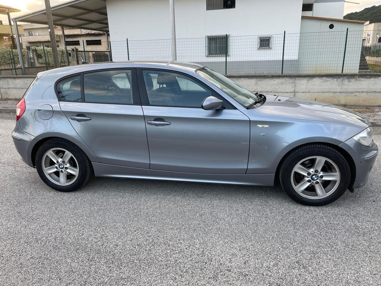 Bmw 116 116i cat 5 porte Futura