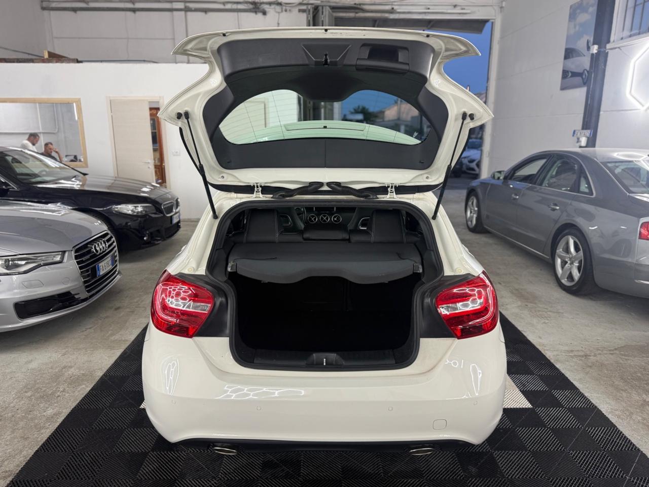 Mercedes-benz A 180 d Premium