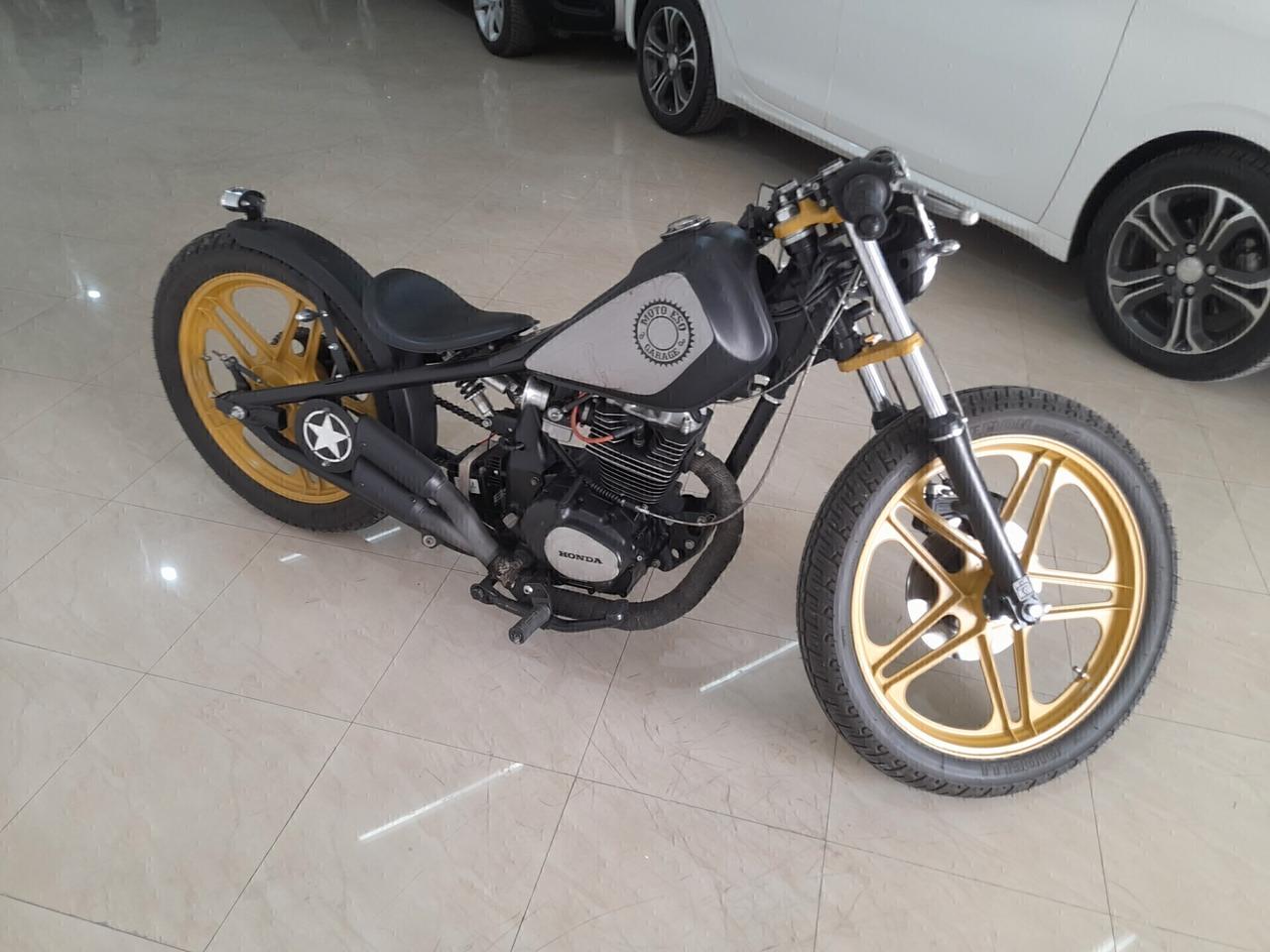 Honda CN 125 TRENTENNALE