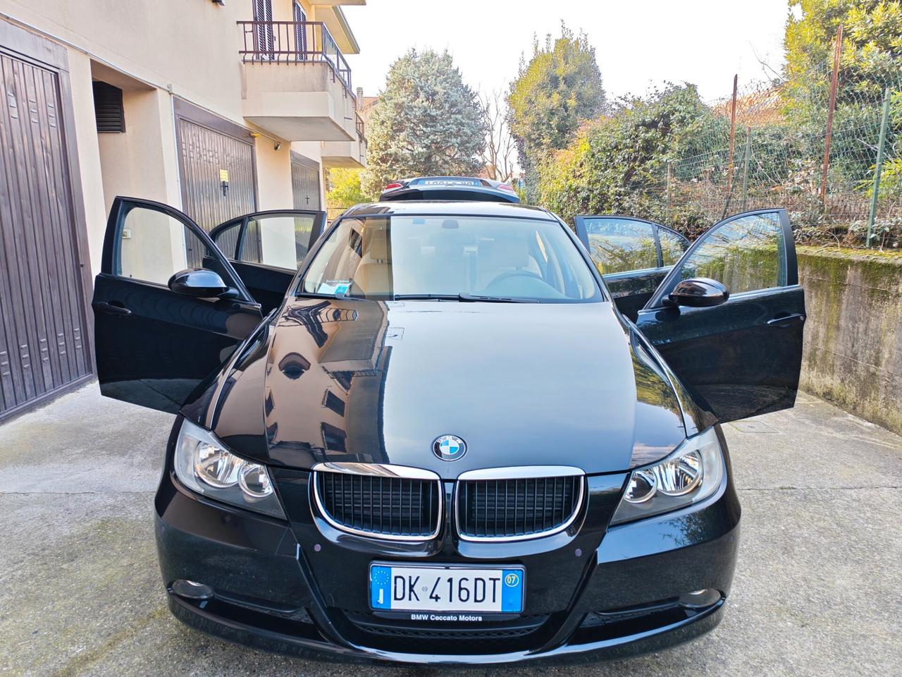 BMW 318i 2.0 BENZINA 143cv / Uniproprietario