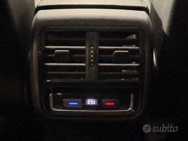 VOLKSWAGEN Passat 2.0 TDI 150CV HIGHLINE BERLINA