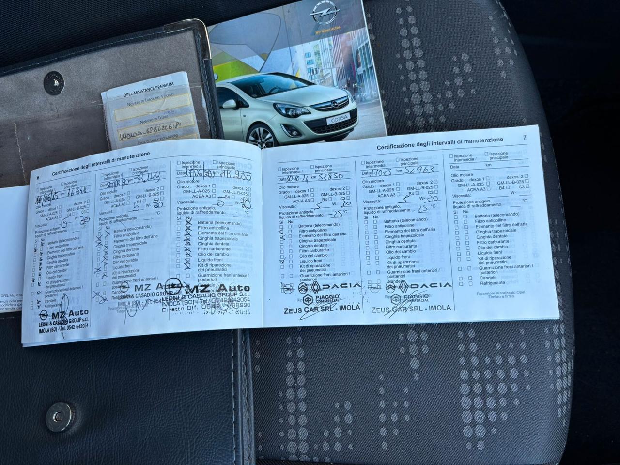 Opel Corsa 1.2 5 porte Cosmo