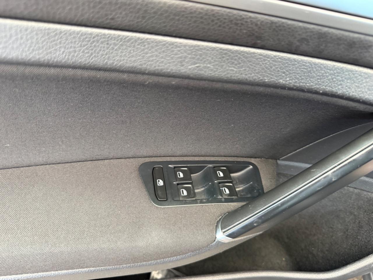 Volkswagen Golf 1.6 TDI 5p. Highline BlueMotion Technology