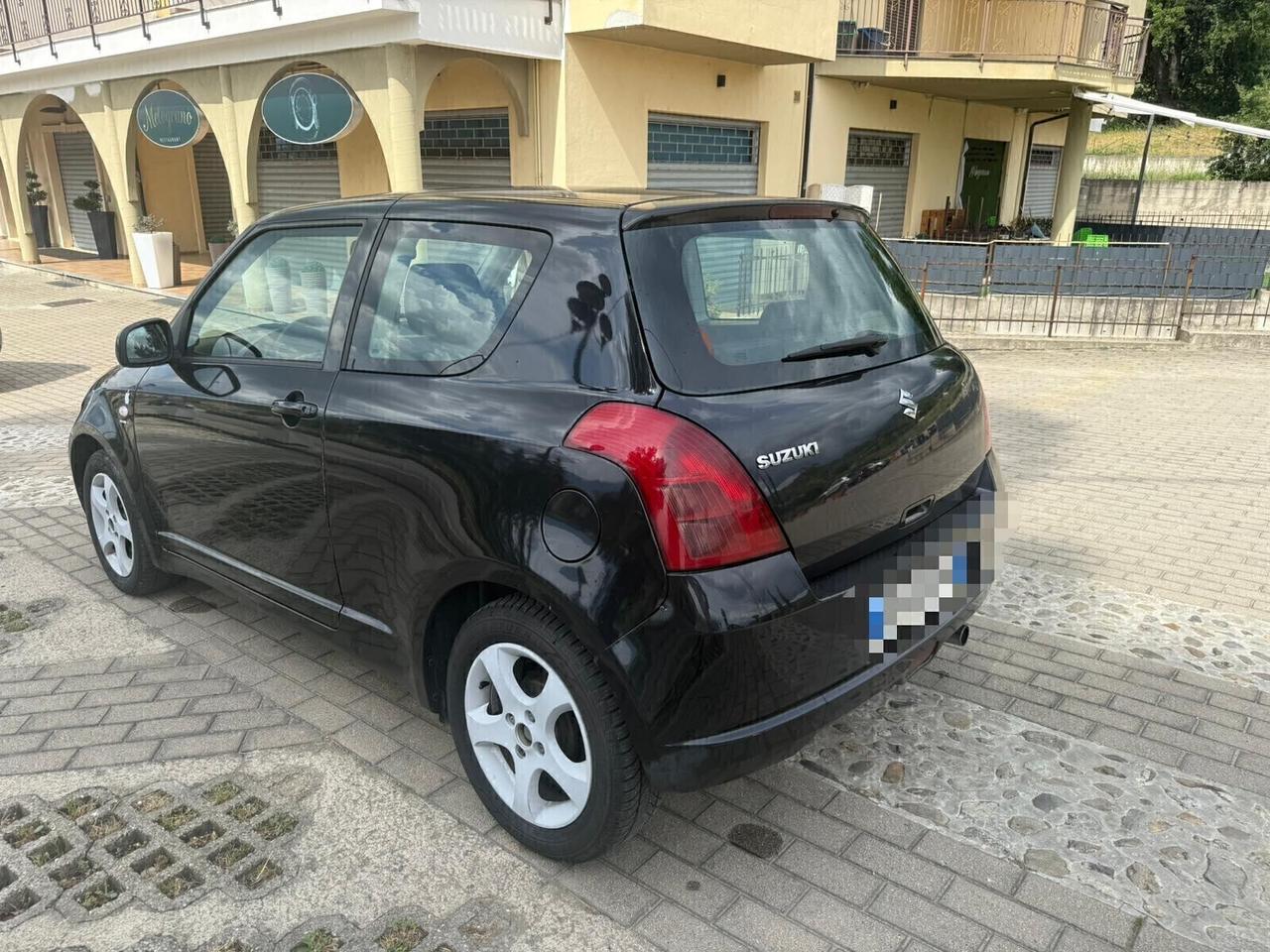 Suzuki Swift 1.3 DDiS 3p. GL